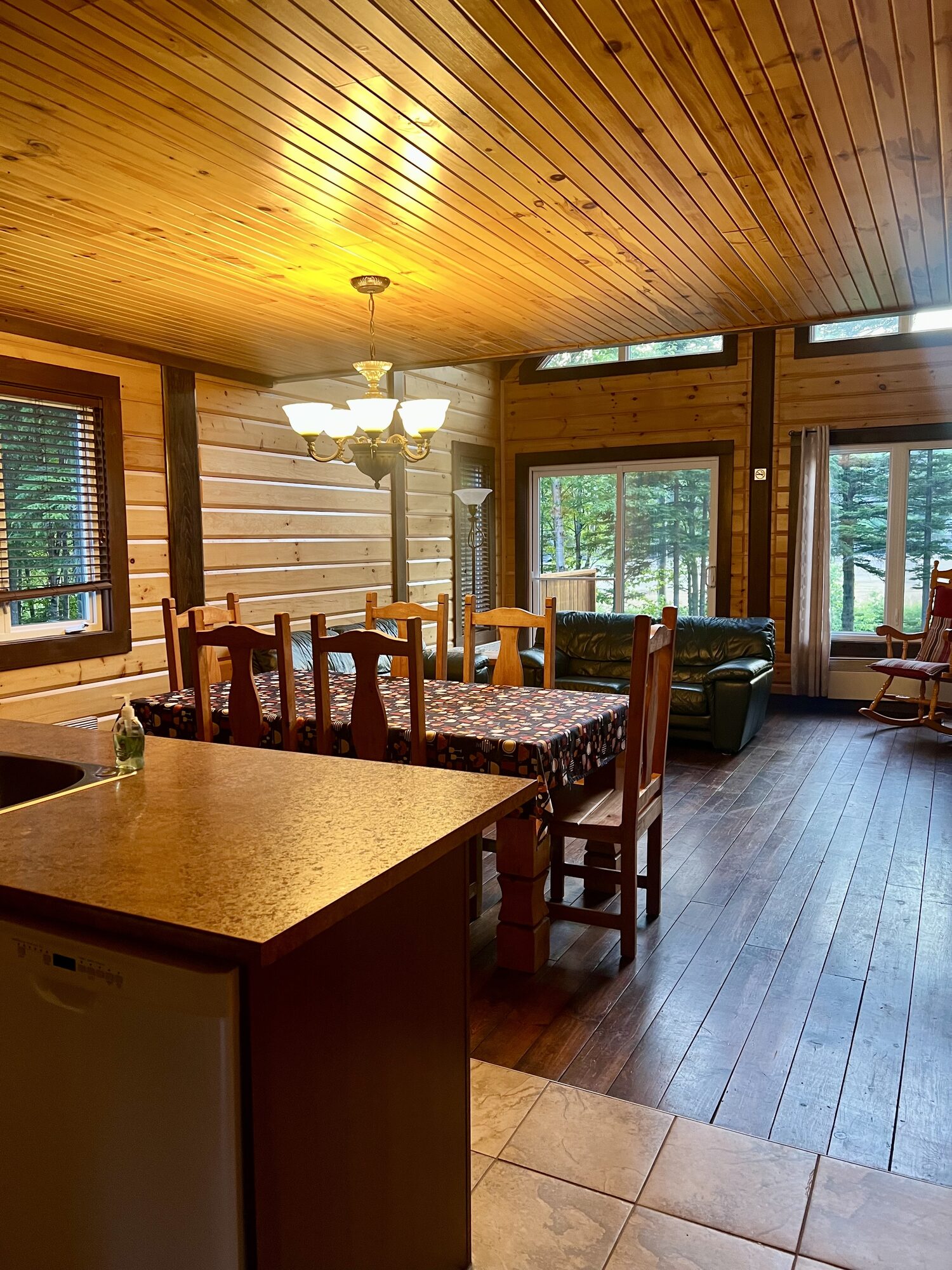 Chalet 1 – Rivière Manitou — 2